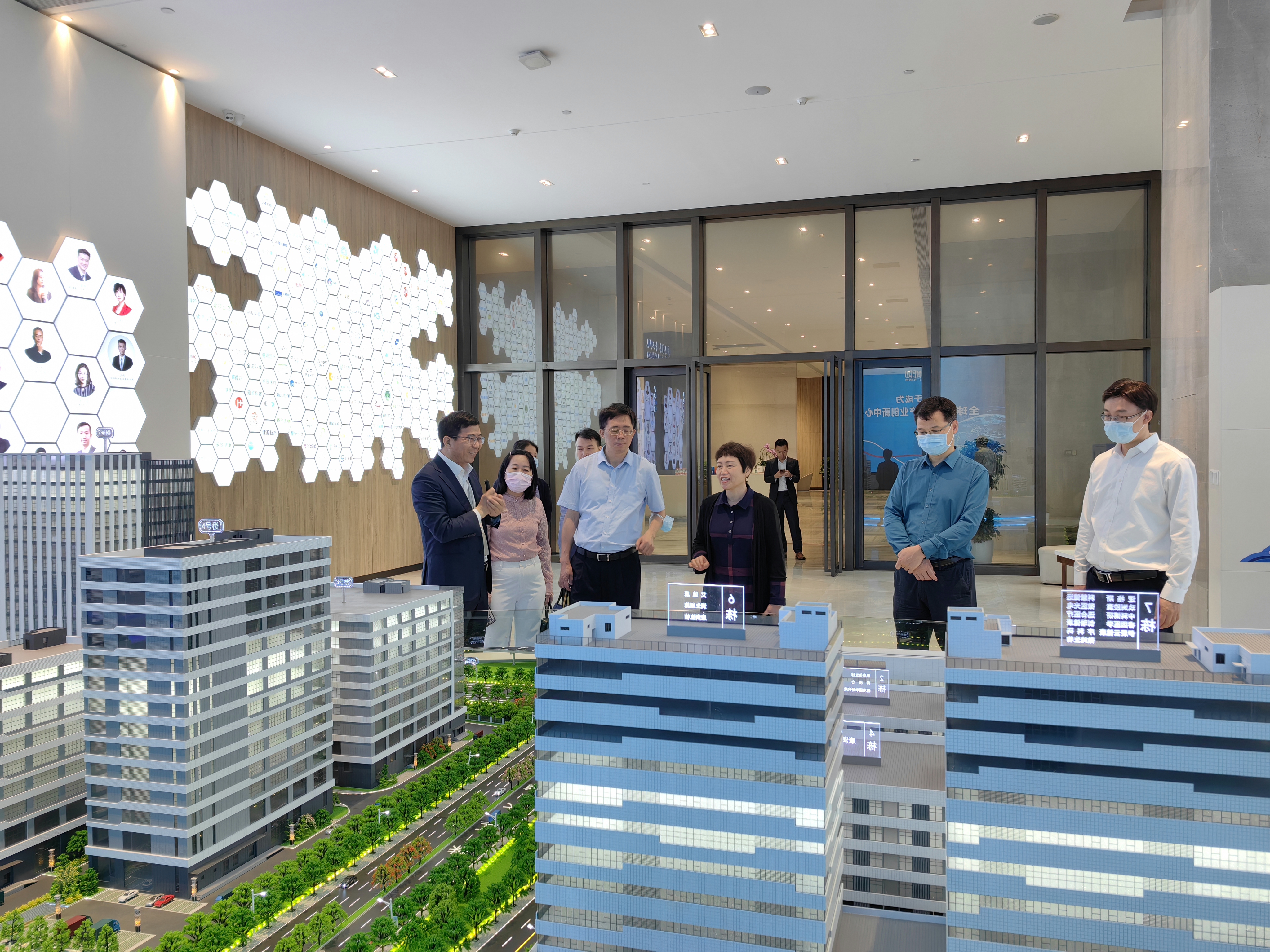 廣州市衛(wèi)生健康委員會一行蒞臨廣東醫(yī)谷?南沙生命科學園（一園）考察調(diào)研